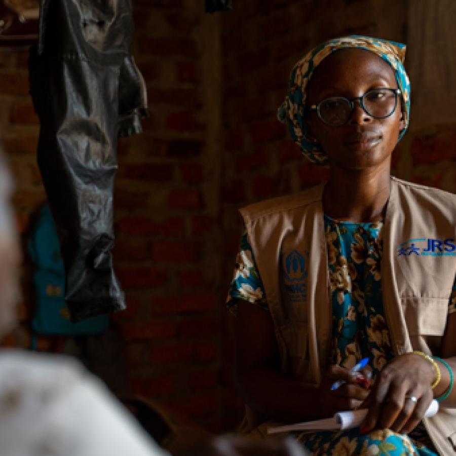 Sensibilizamos sobre desigualdades de género global y local Visibilizar, sensibilizar e incidir sobre las desigualdades de género global y localmente